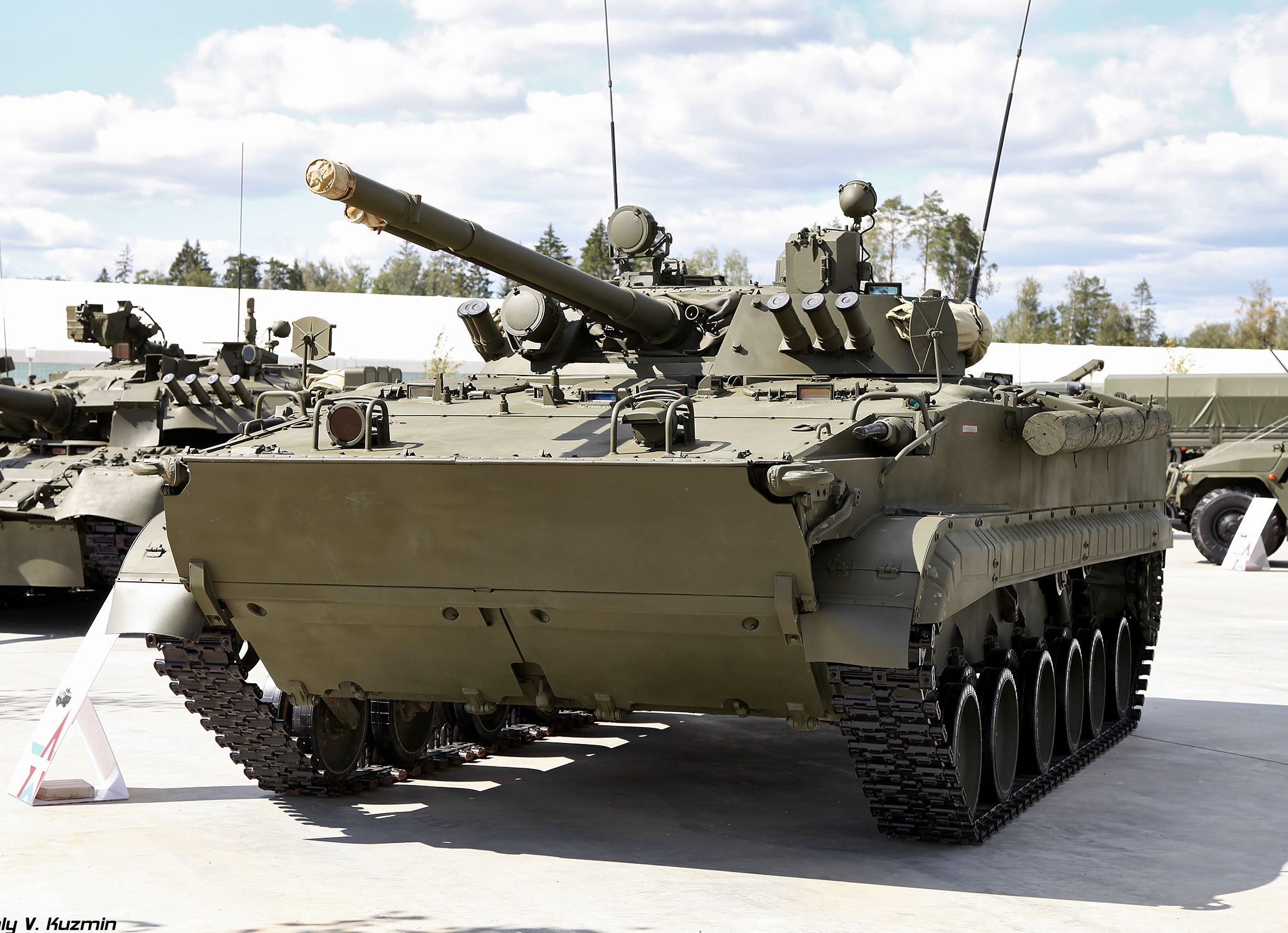 Боевая машина пехоты БМП-3