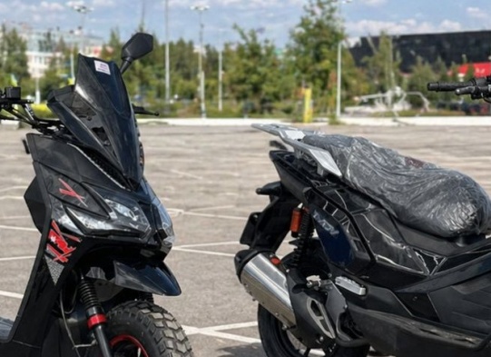 Jilang Самурай и ADV 2: разбор реплик Yamaha BWS и Honda ADV на базе мотора 157QMJ